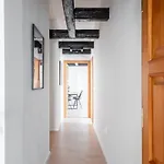 Zesty Family Friendly Elevator Access Old Town