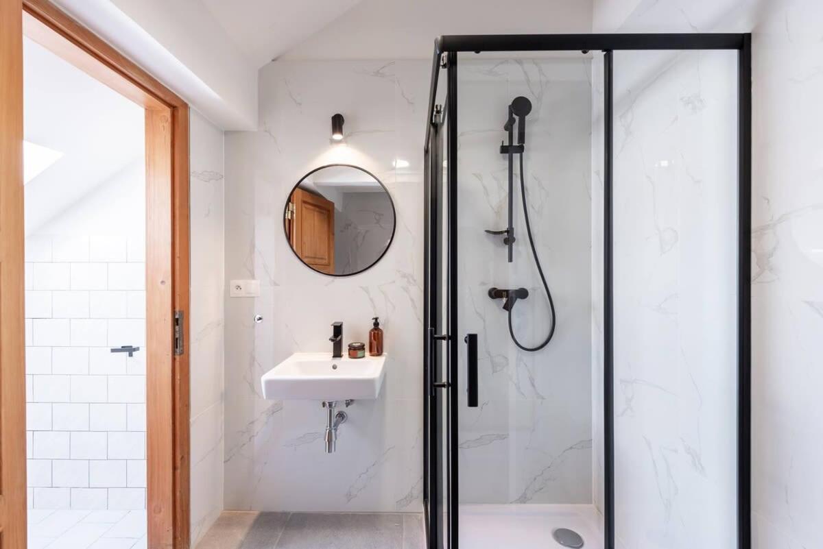 Zesty Family Friendly Elevator Access Old Town Apartment Prague